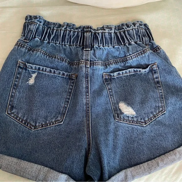 NWOT Forever 21 Paper bag High-Waisted Denim Jean Shorts - Picture 6 of 10